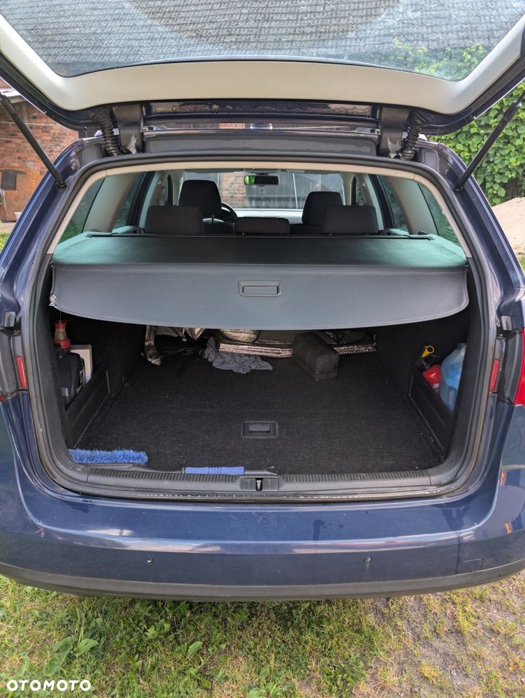 Volkswagen Passat - 5