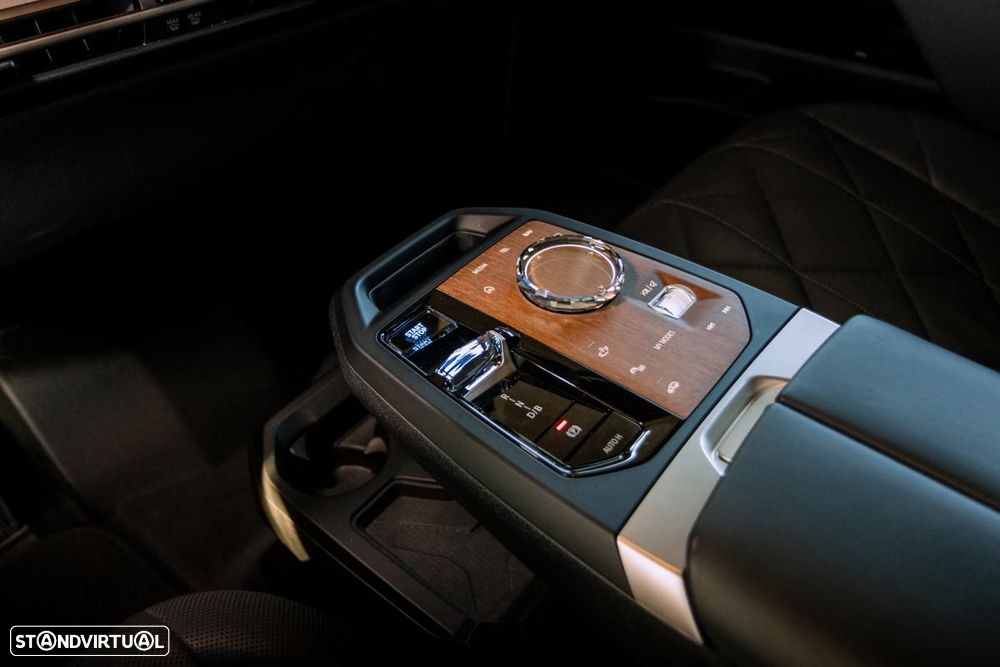 BMW iX M60 - 15