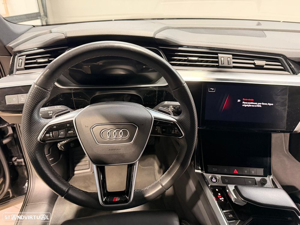 Audi e-tron 55 quattro S line - 12