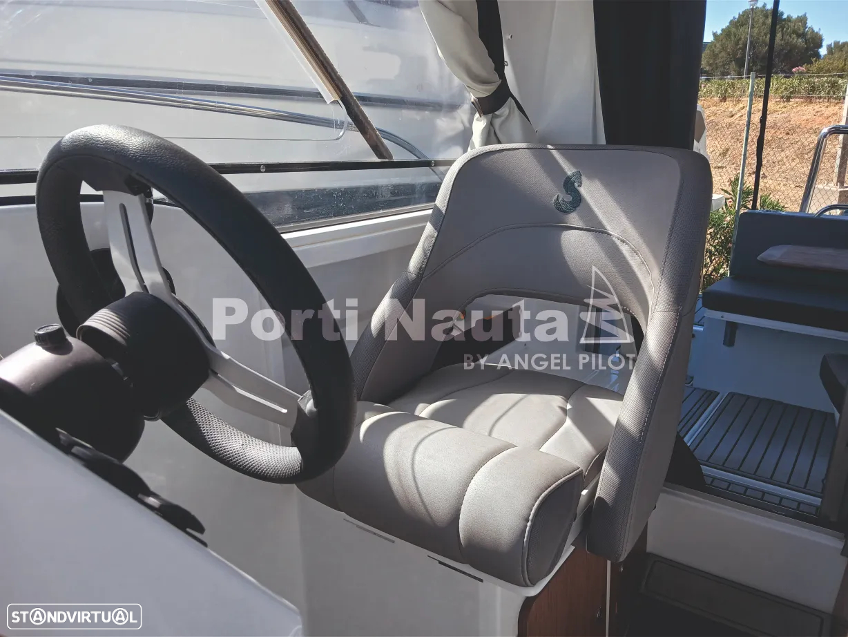 Beneteau Antares 7 - 22