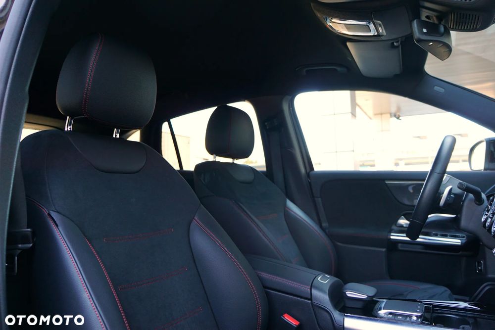 Mercedes-Benz GLA 200 AMG Line - 16