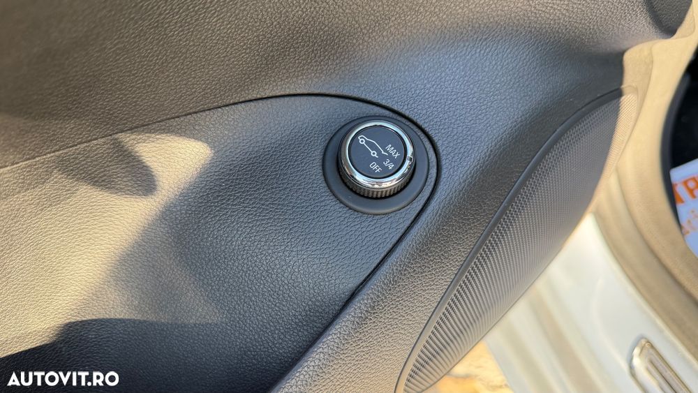 Opel Astra 1.6 D Start/Stop Sports Tourer Innovation - 15