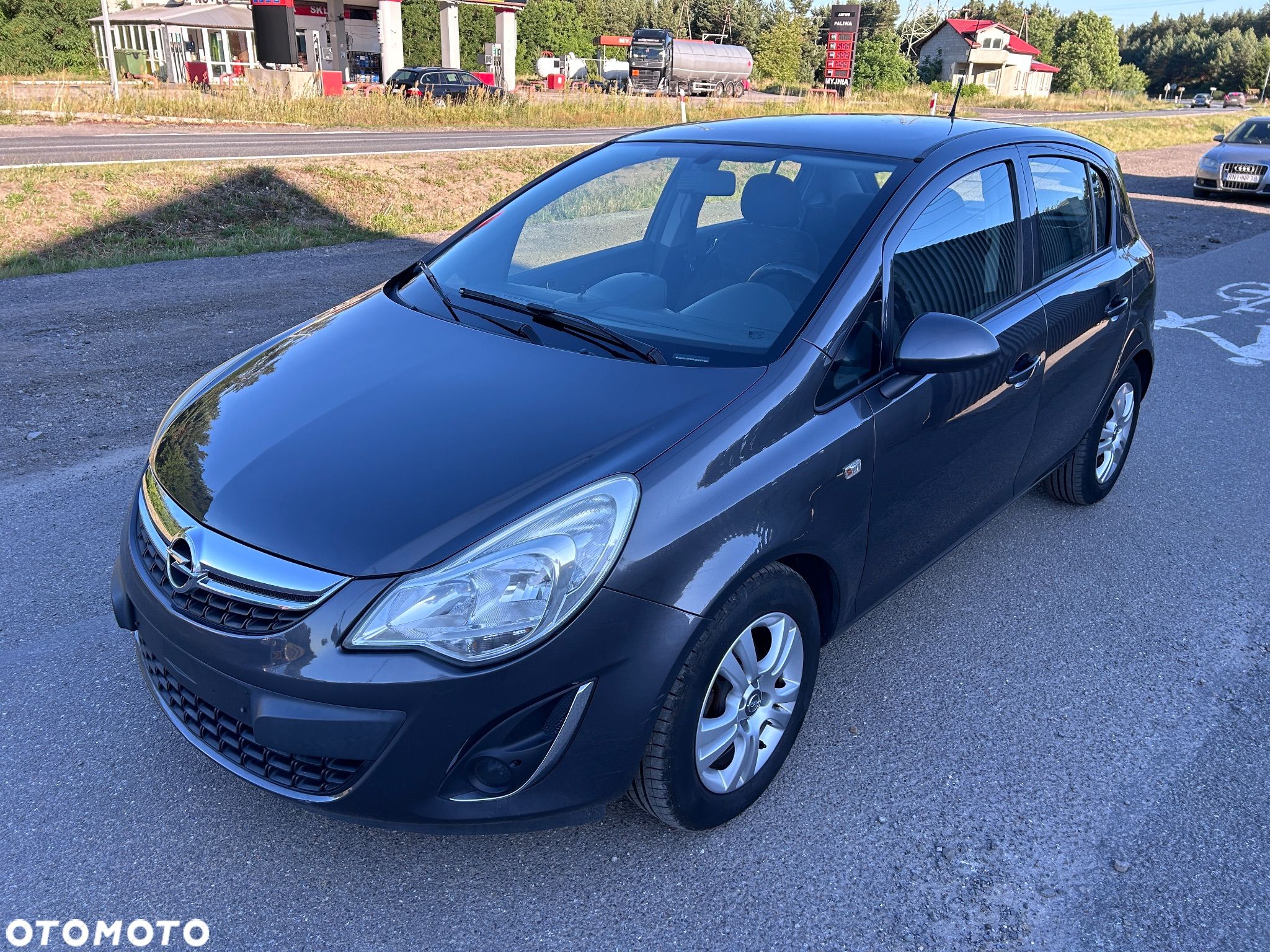 Opel Corsa 1.2 16V Enjoy - 1