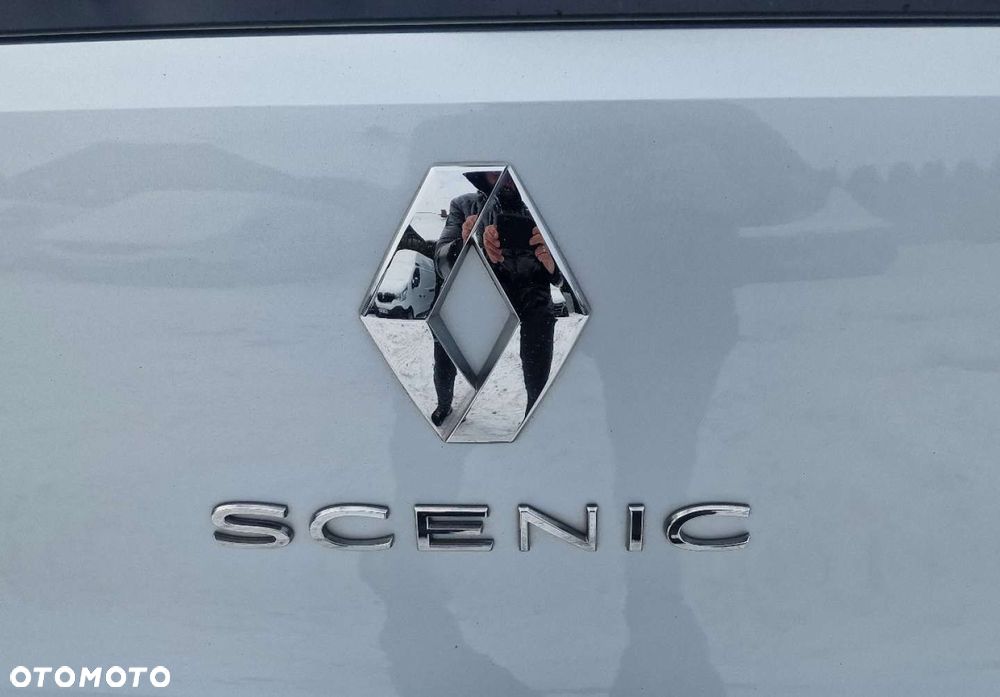 Renault Grand Scenic - 34