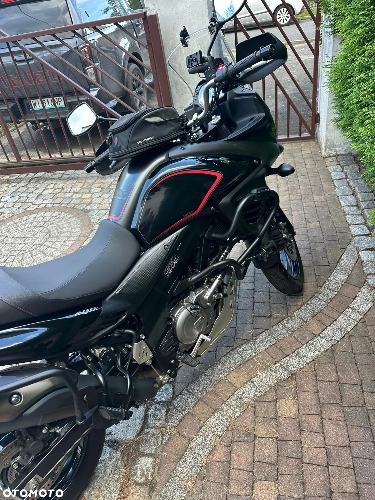 Suzuki DL - 16