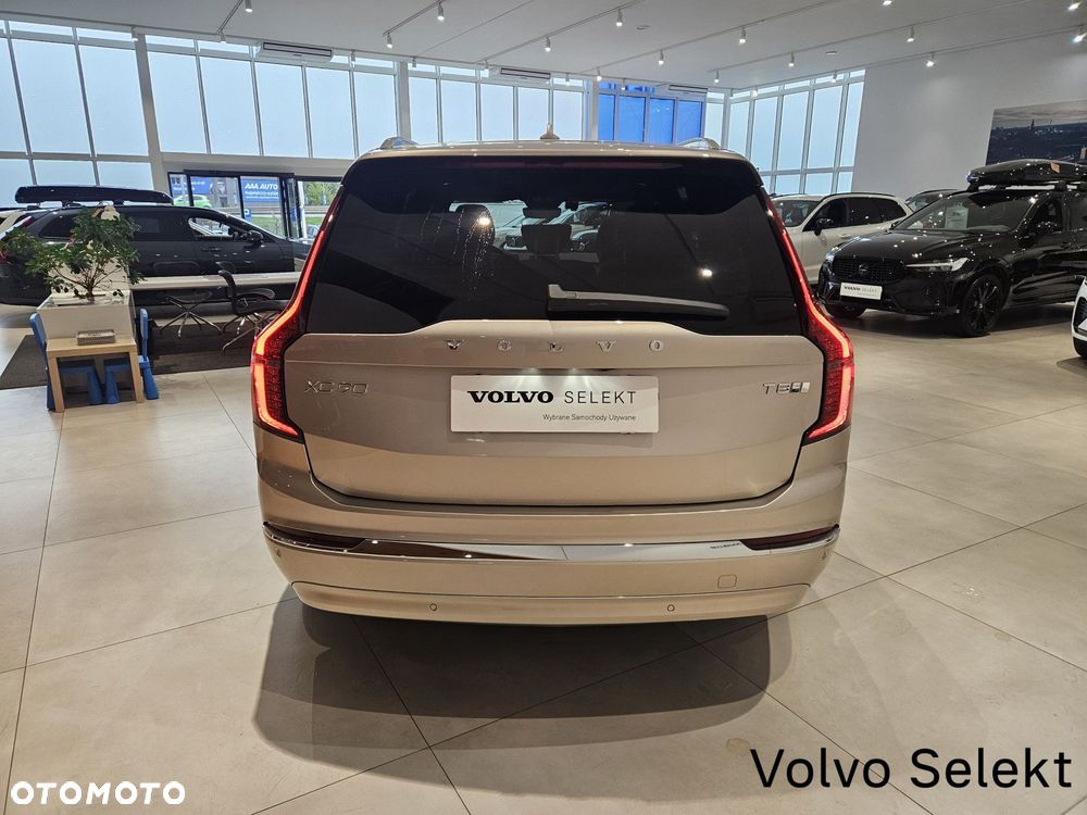 Volvo XC 90 - 8