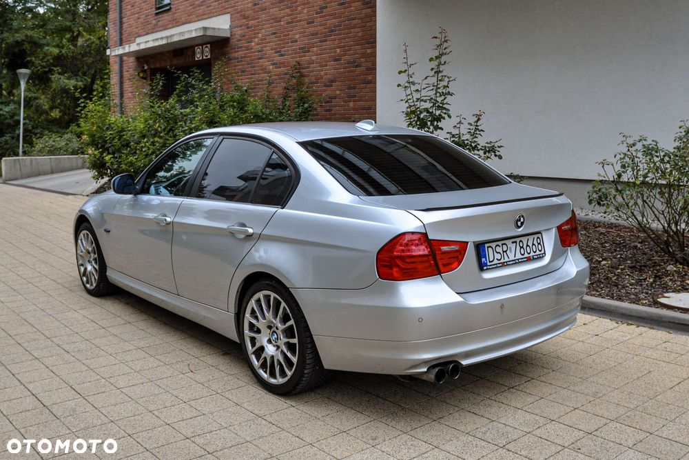 BMW Seria 3 2009 photo 3