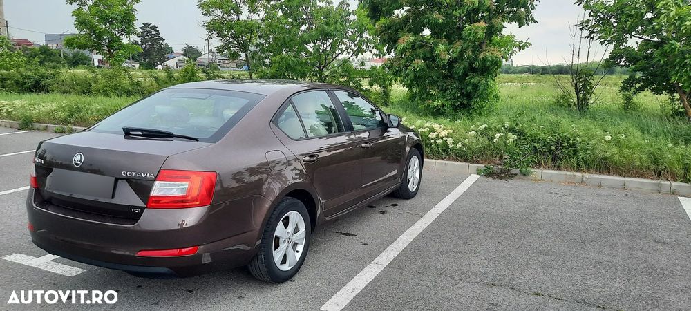Skoda Octavia 1.6 TDI ELEGANCE - 2