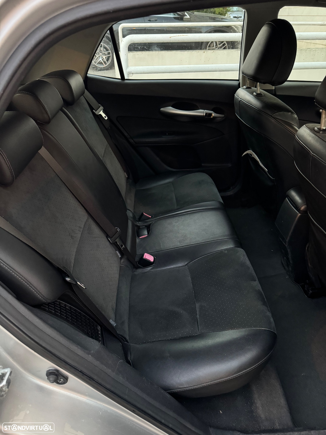 Toyota Auris 1.8 HSD Comfort - 10