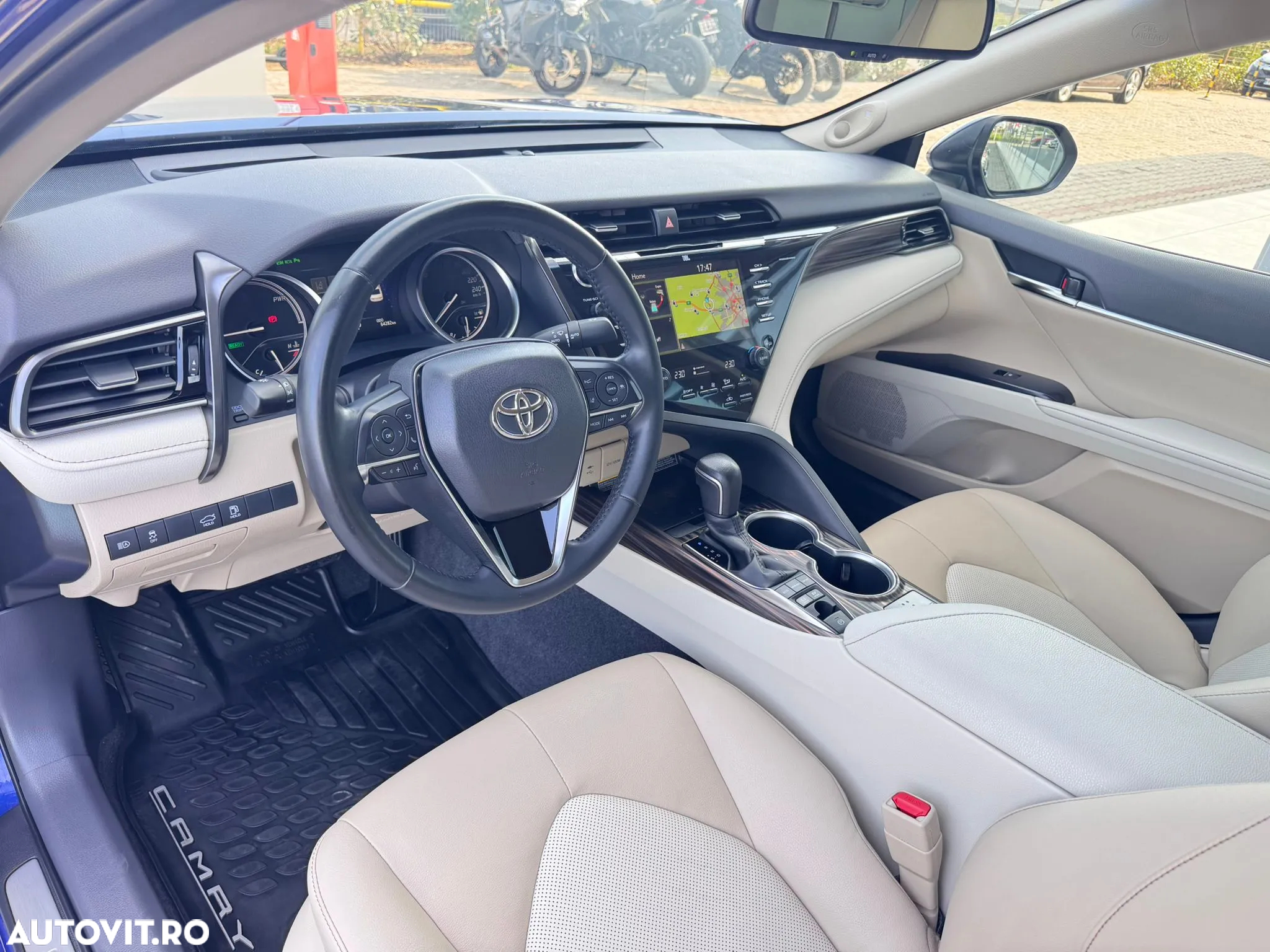 Toyota Camry 2.5 Hybrid Exclusive - 10