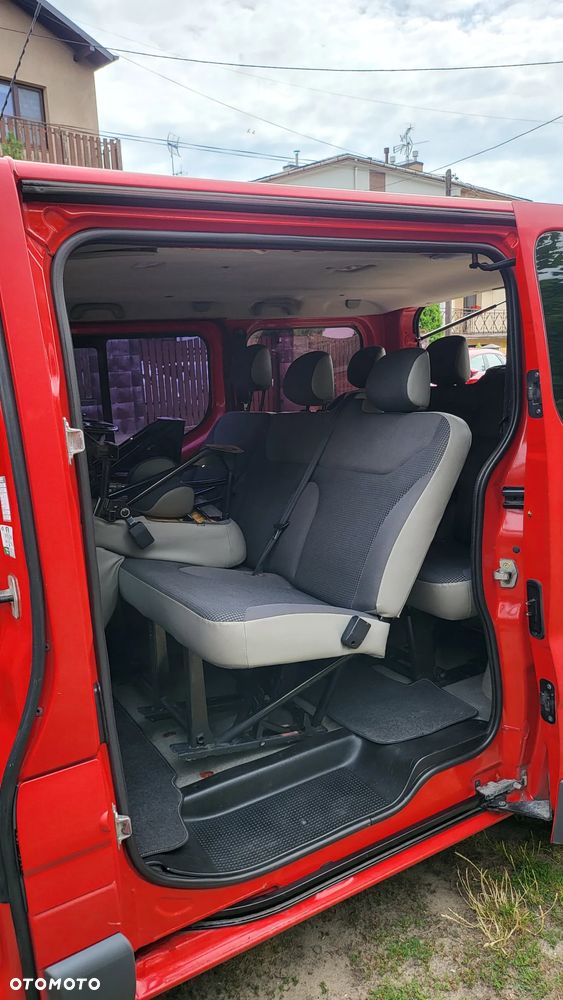 Renault Trafic 2.0 16V Combi L1H1 - 8