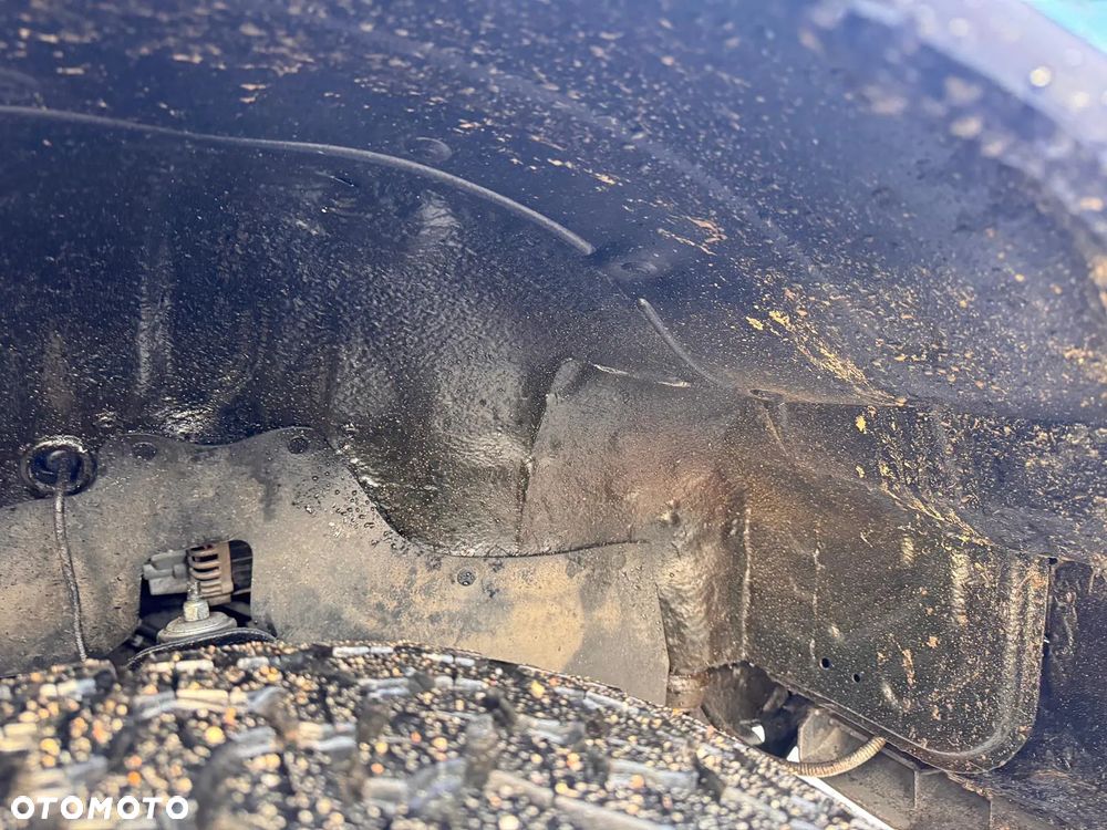 Mitsubishi Pajero - 19