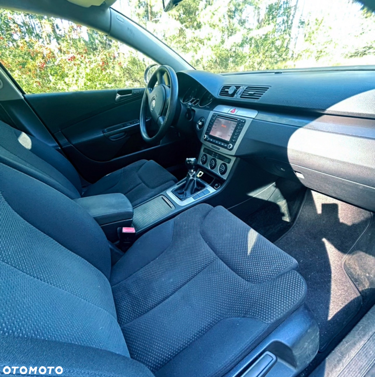 Volkswagen Passat 1.9 TDI Highline - 9
