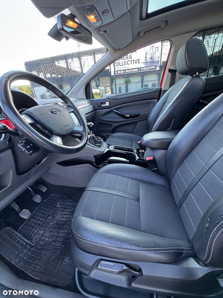 Ford Kuga 2.0 TDCi 4x4 Individual - 12