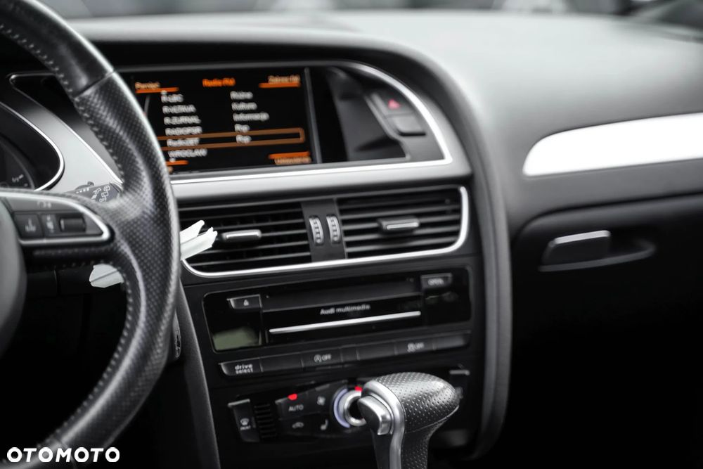 Audi A4 Avant 2.0 TDI Quattro S tronic - 15