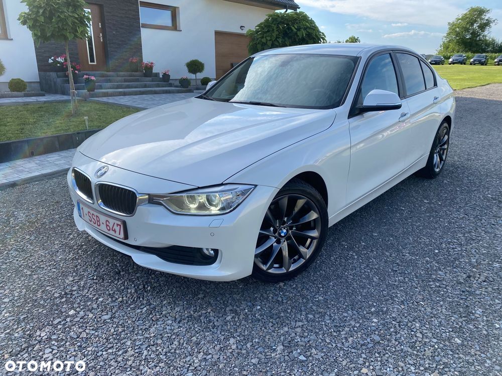 BMW Seria 3 318d Sport Line - 3