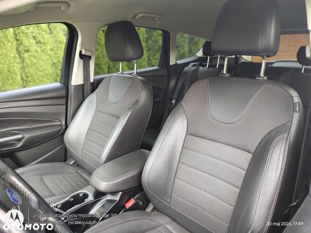Ford Kuga 2.0 TDCi 4x4 Titanium - 9