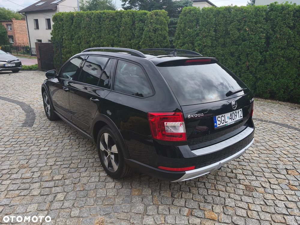 Skoda Octavia 2.0 TDI 4x4 DSG Scout - 3