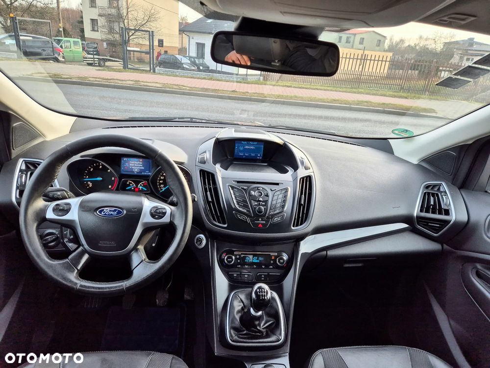 Ford Kuga 2.0 TDCi 2x4 Titanium - 7