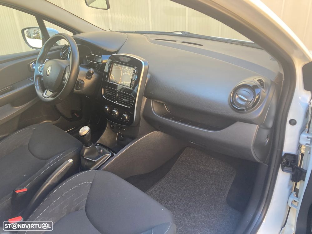 Renault Clio Sport Tourer 1.5 dCi Limited - 29