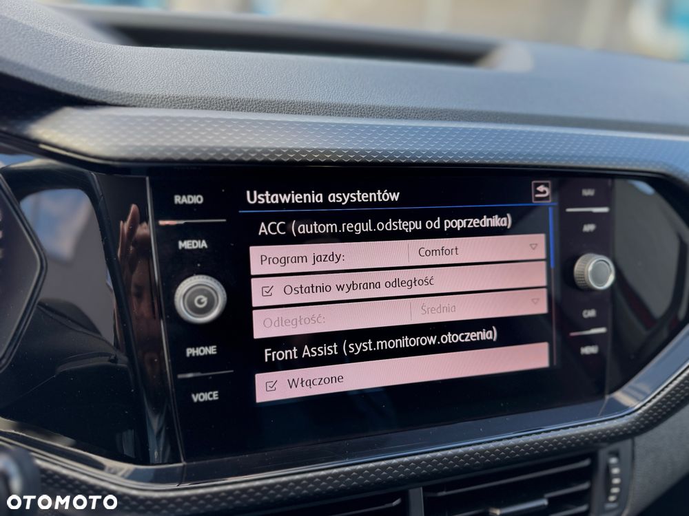 Volkswagen T-Cross - 27