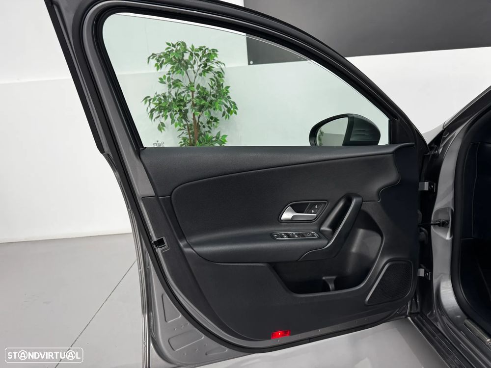 Mercedes-Benz A 180 d Progressive Aut. - 12