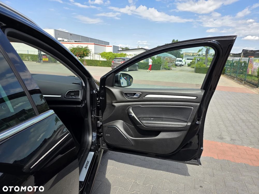 Renault Megane Grandtour TCe 140 GPF BOSE EDITION - 15