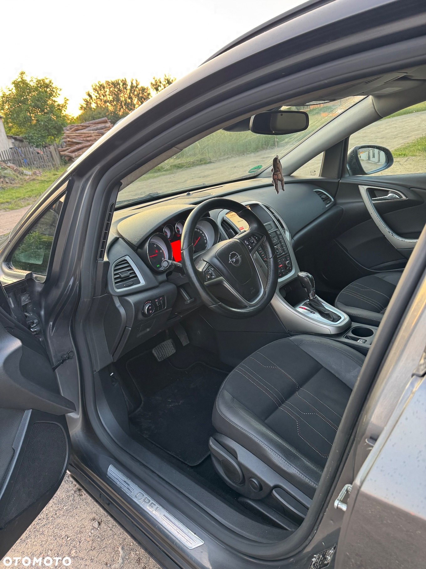 Opel Astra 2.0 CDTI DPF Automatik 150 Jahre - 13