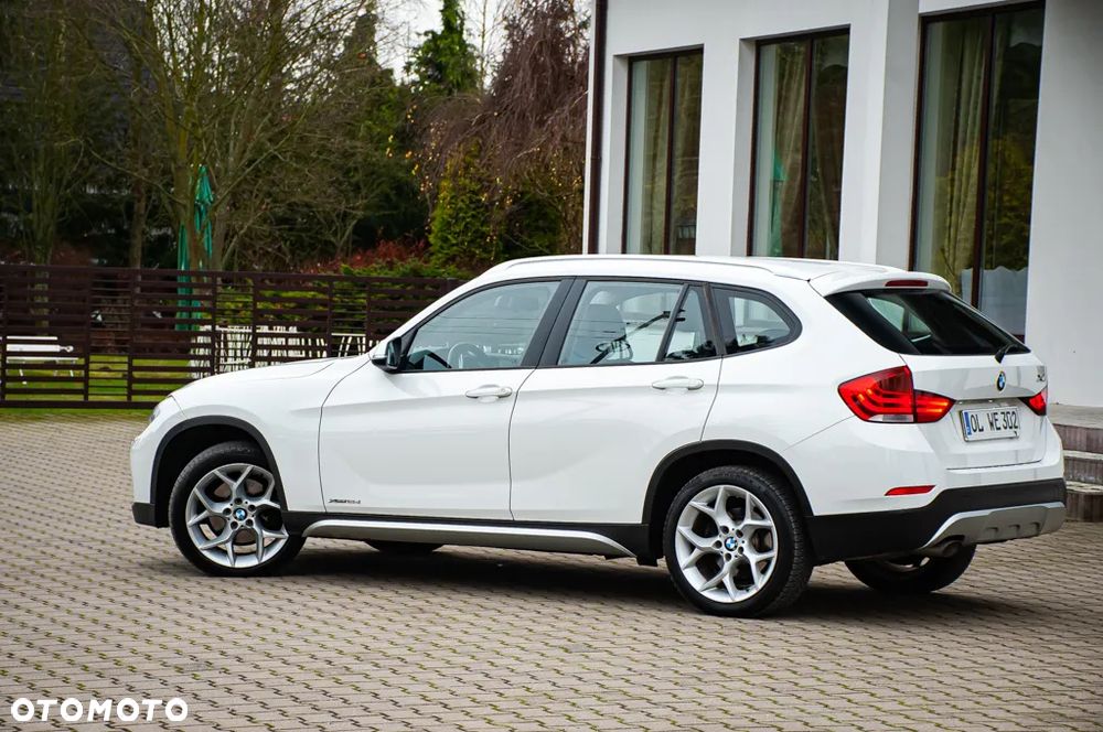 BMW X1 sDrive18d xLine - 11