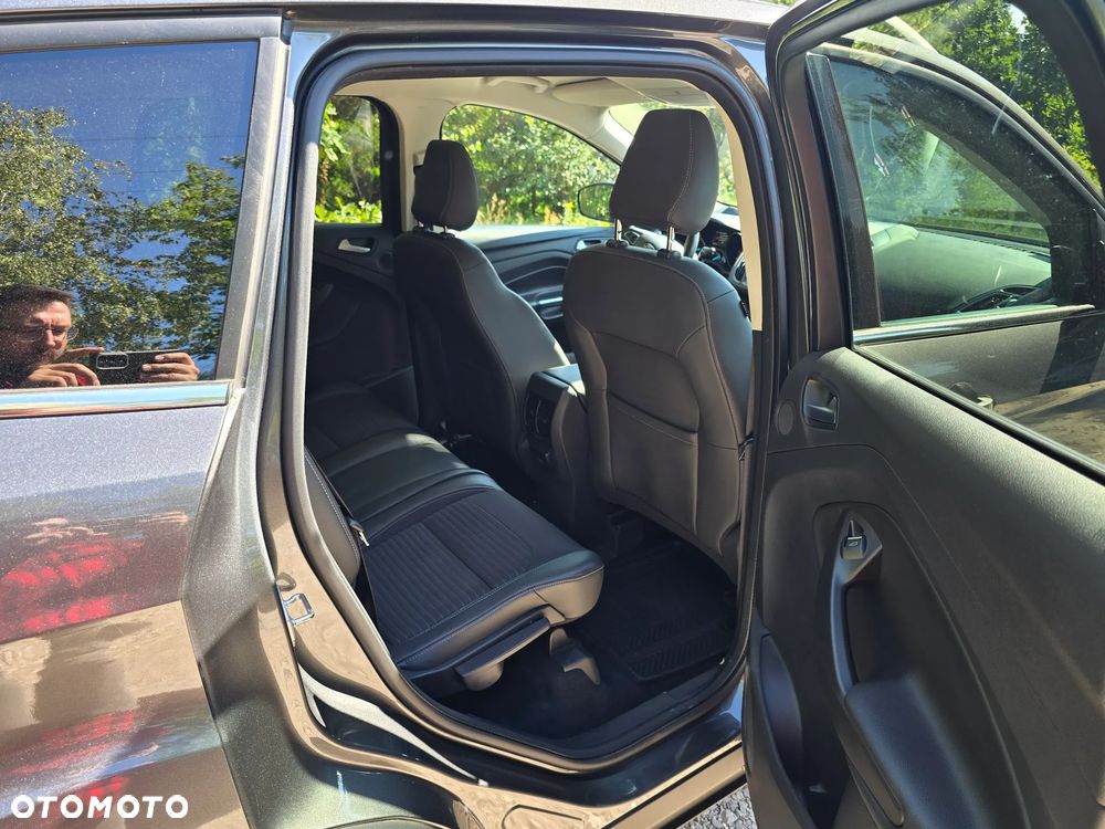 Ford Kuga 1.5 EcoBoost FWD Titanium ASS MMT6 - 4