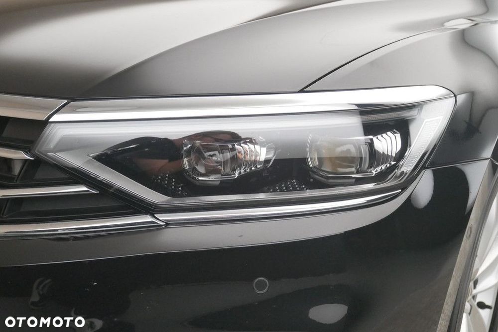 Volkswagen Passat Variant 2.0 TSI Elegance DSG - 13