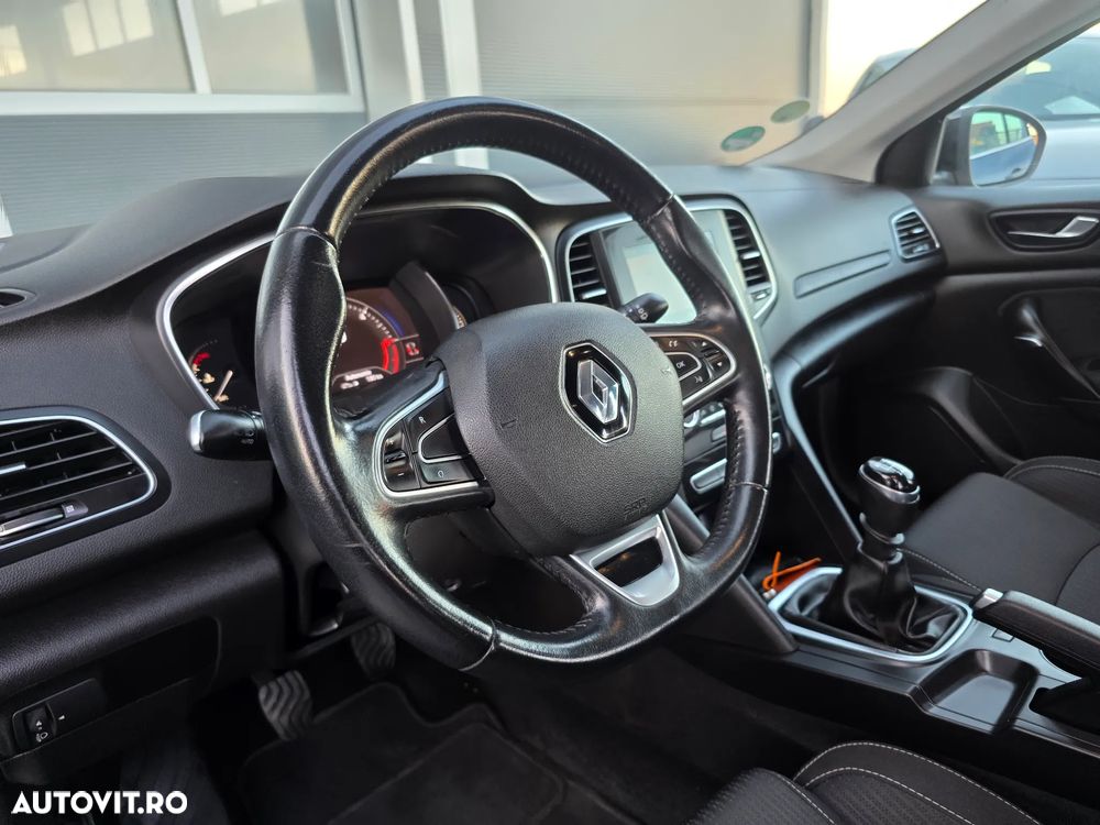 Renault Megane ENERGY dCi 110 LIMITED - 18