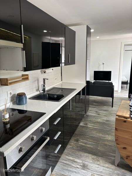 Casa\Arrecadação T1 para alugar - Grande imagem: 2/7