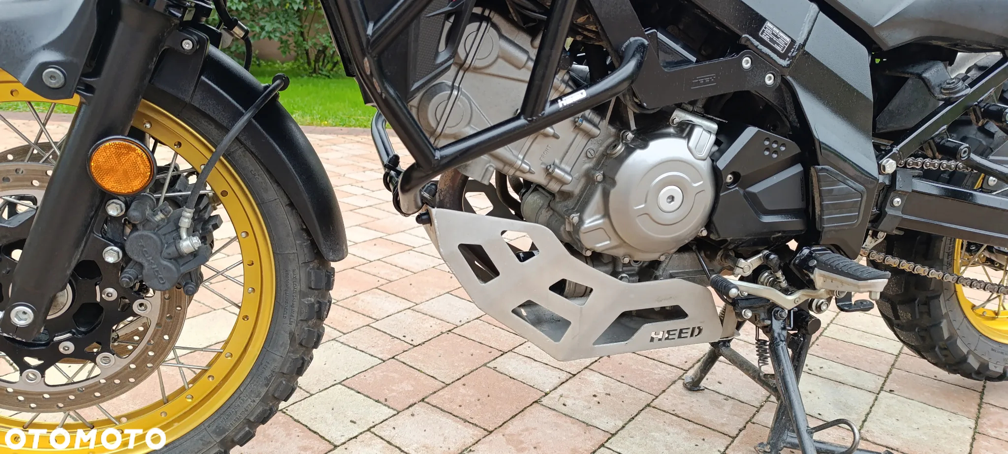 Suzuki V-STROM - 38