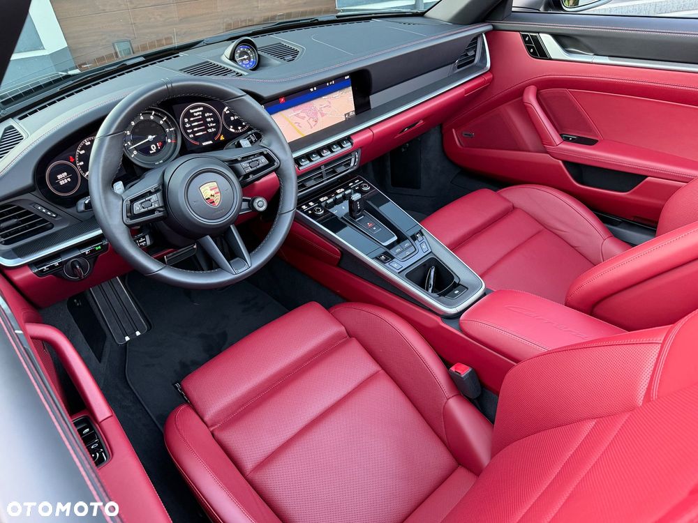 Porsche 911 Carrera 4S - 3