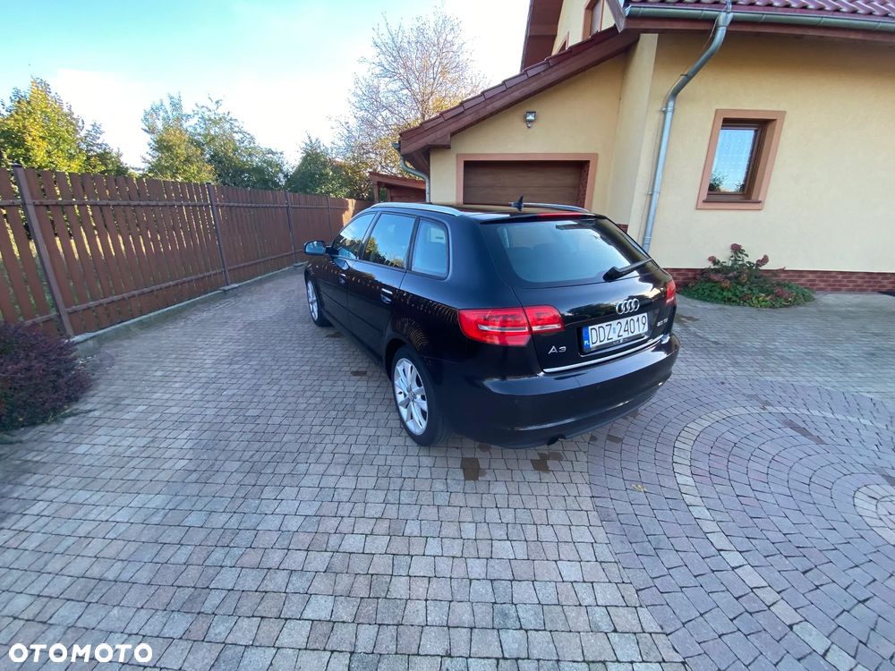 Audi A3 Sportback - 2