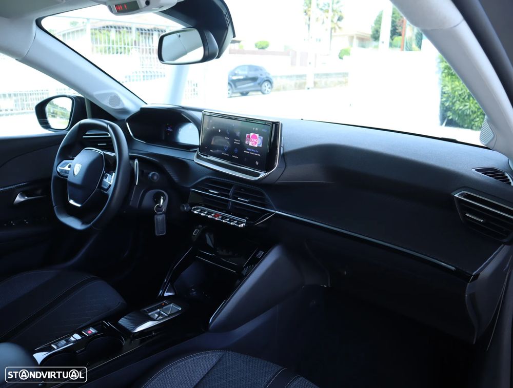 Peugeot 208 1.2 Hybrid Allure e-DCS6 - 19