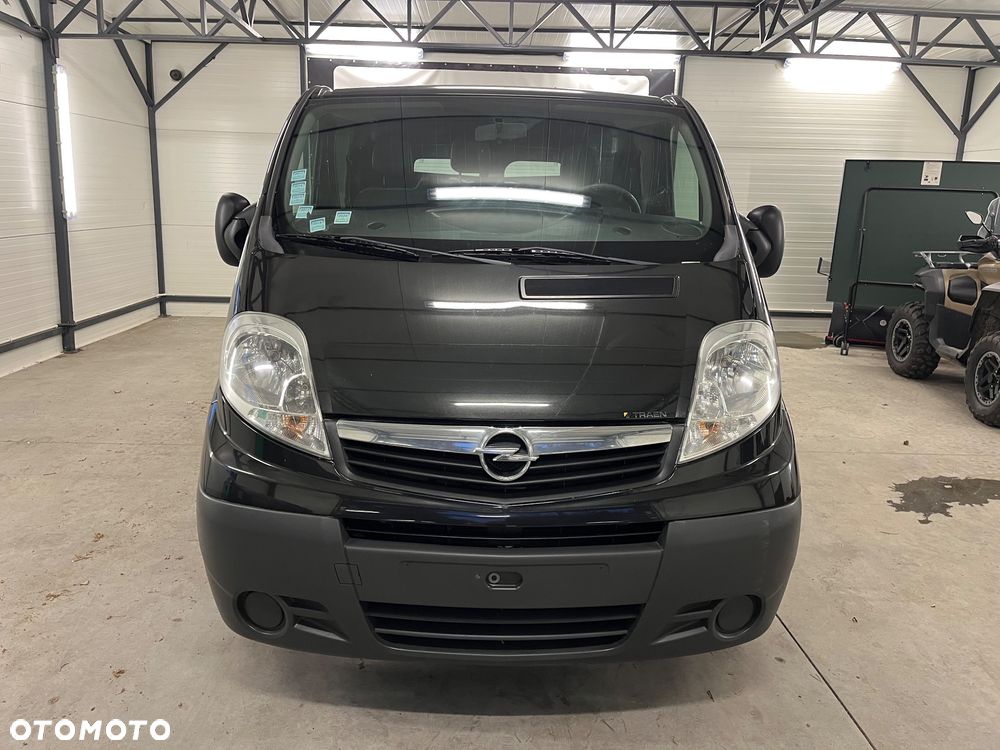 Opel Vivaro - 11