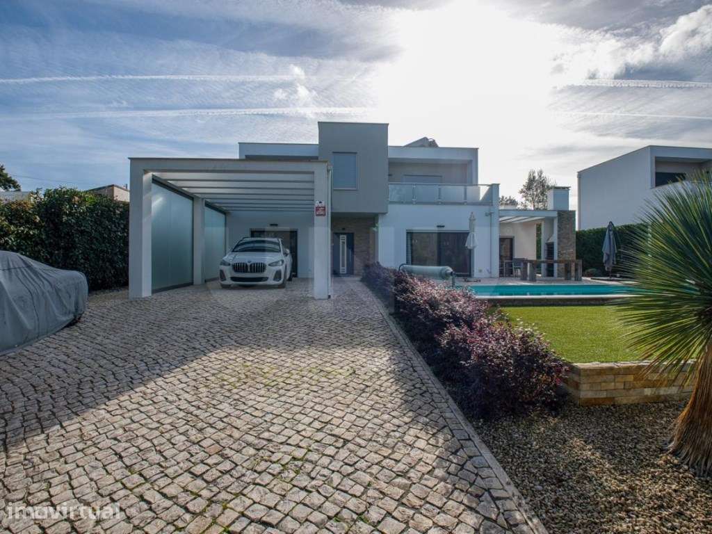 Moradia T4+1, para venda, Caldas da Rainha - Grande imagem: 2/43