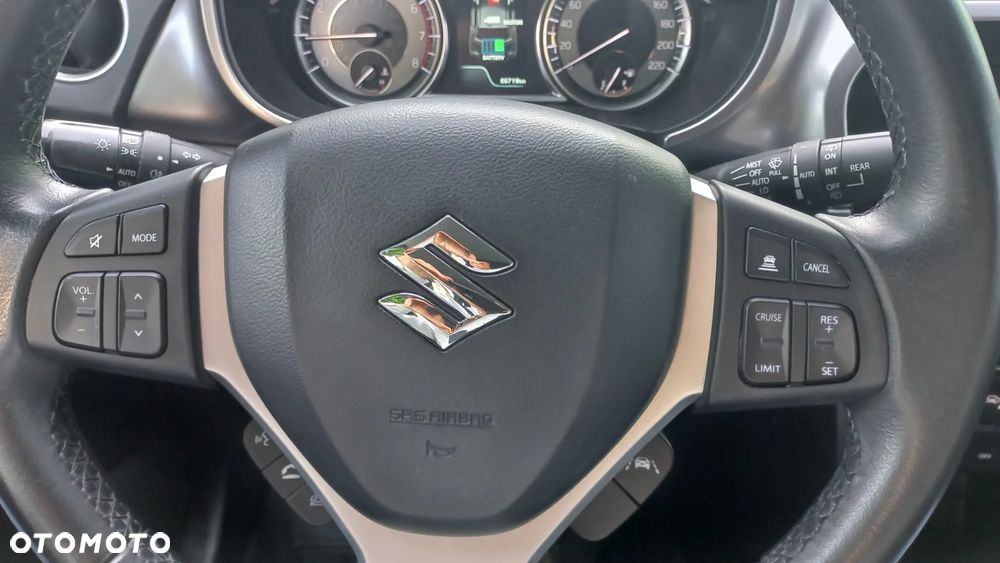 Suzuki Vitara 1.4 Boosterjet SHVS Premium 2WD - 23