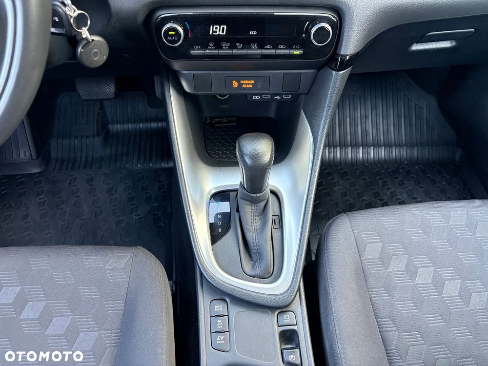 Toyota Yaris Hybrid 1.5 Comfort - 21
