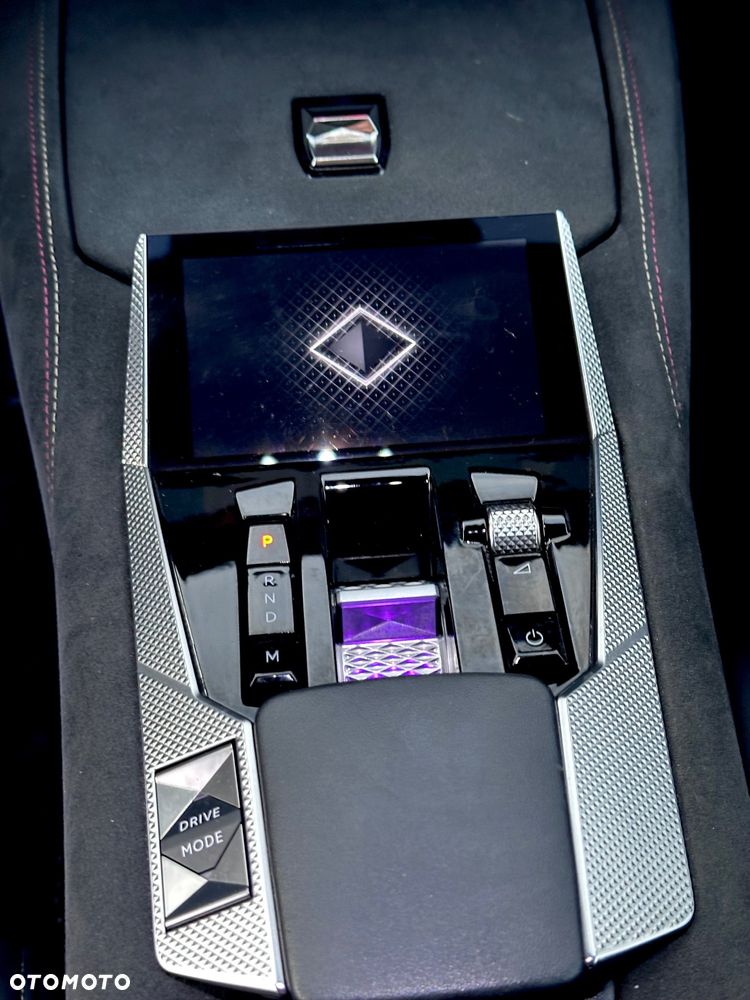 DS Automobiles DS 4 1.5 BlueHDi Performance Line + - 23