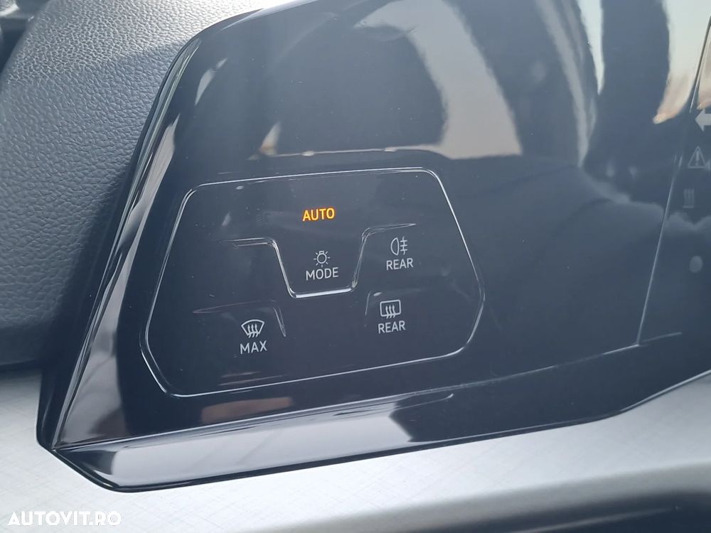 Volkswagen Golf - 13