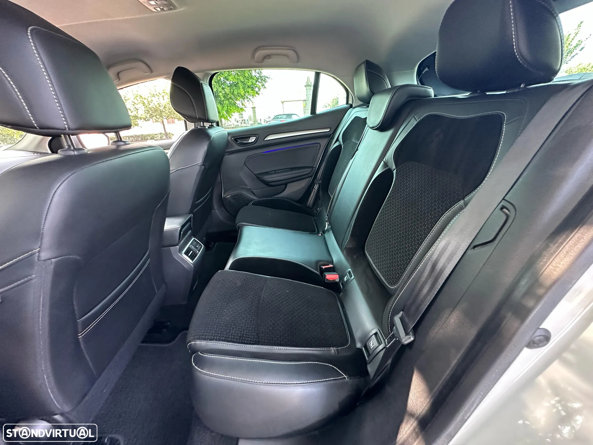 Renault Mégane 1.2 TCE GT Line EDC J18 - 24