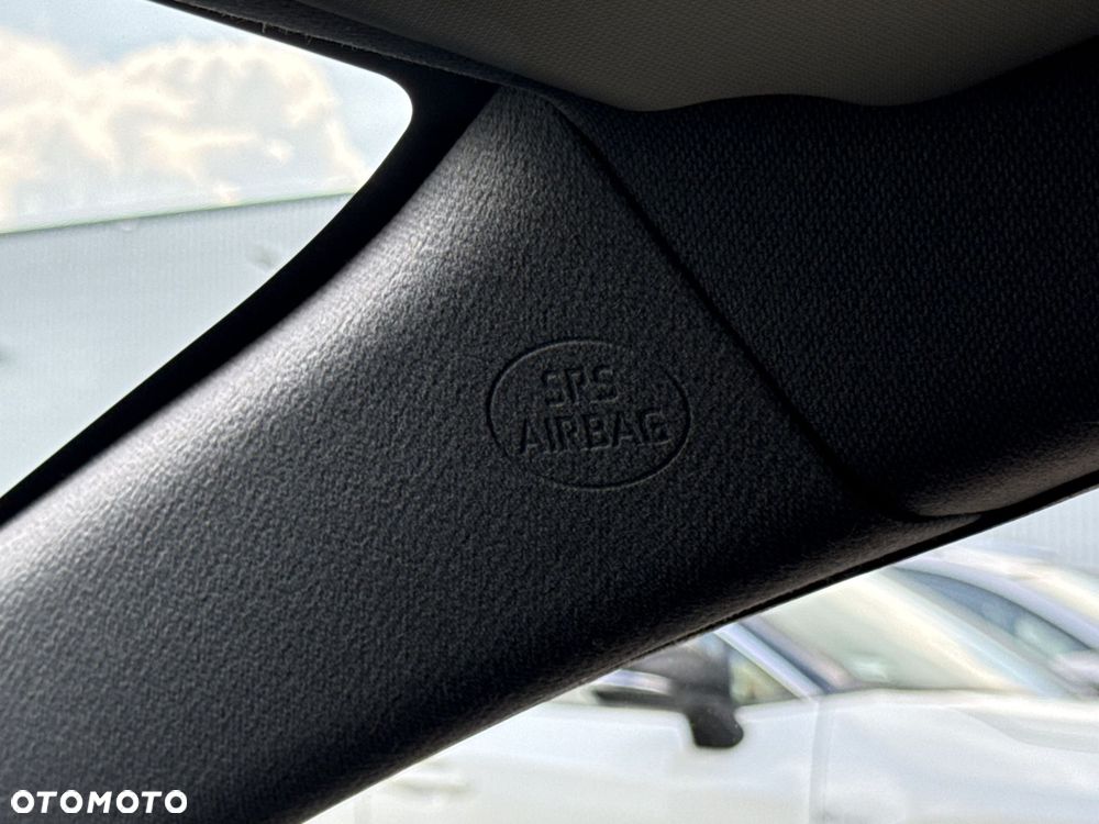 Toyota Corolla 2.0 Hybrid Comfort - 23