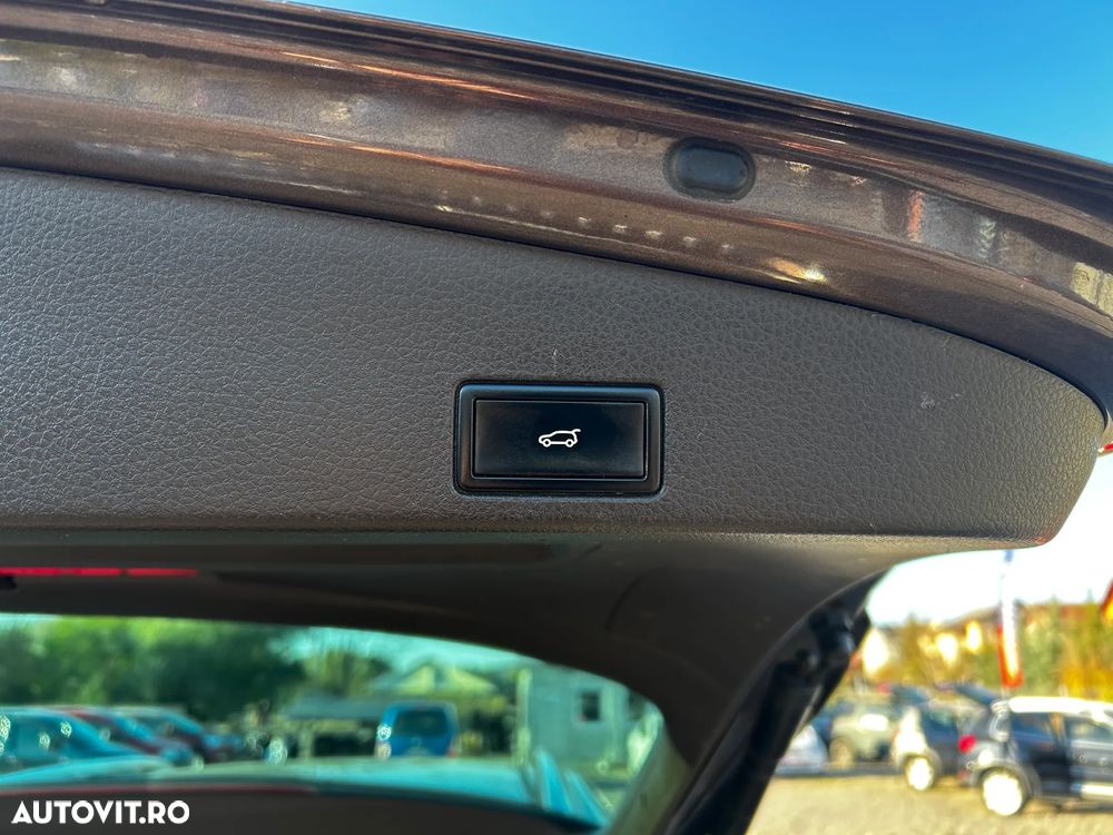 Volkswagen Touareg - 6