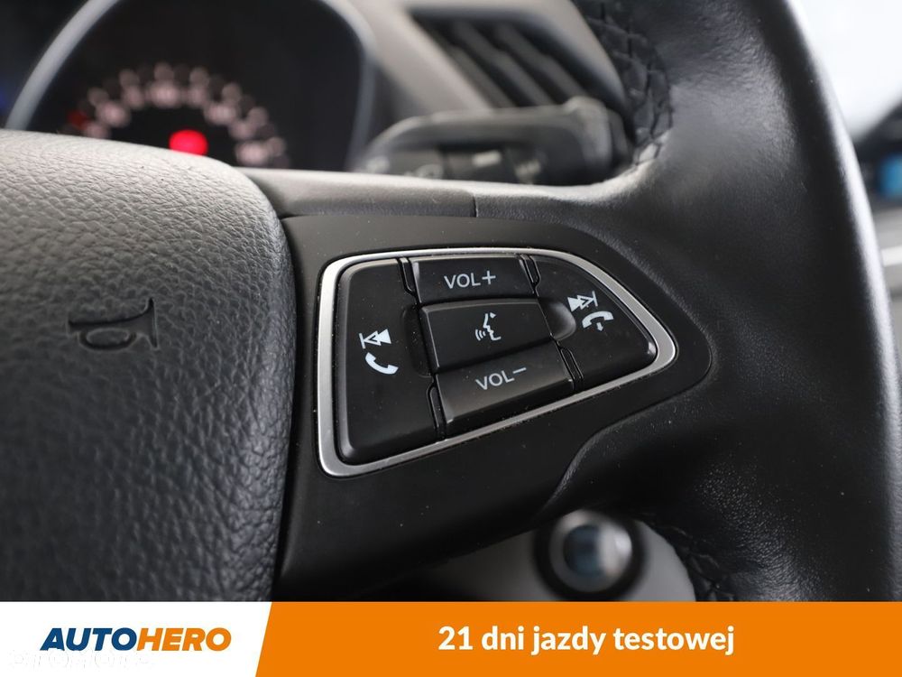 Ford Kuga - 26