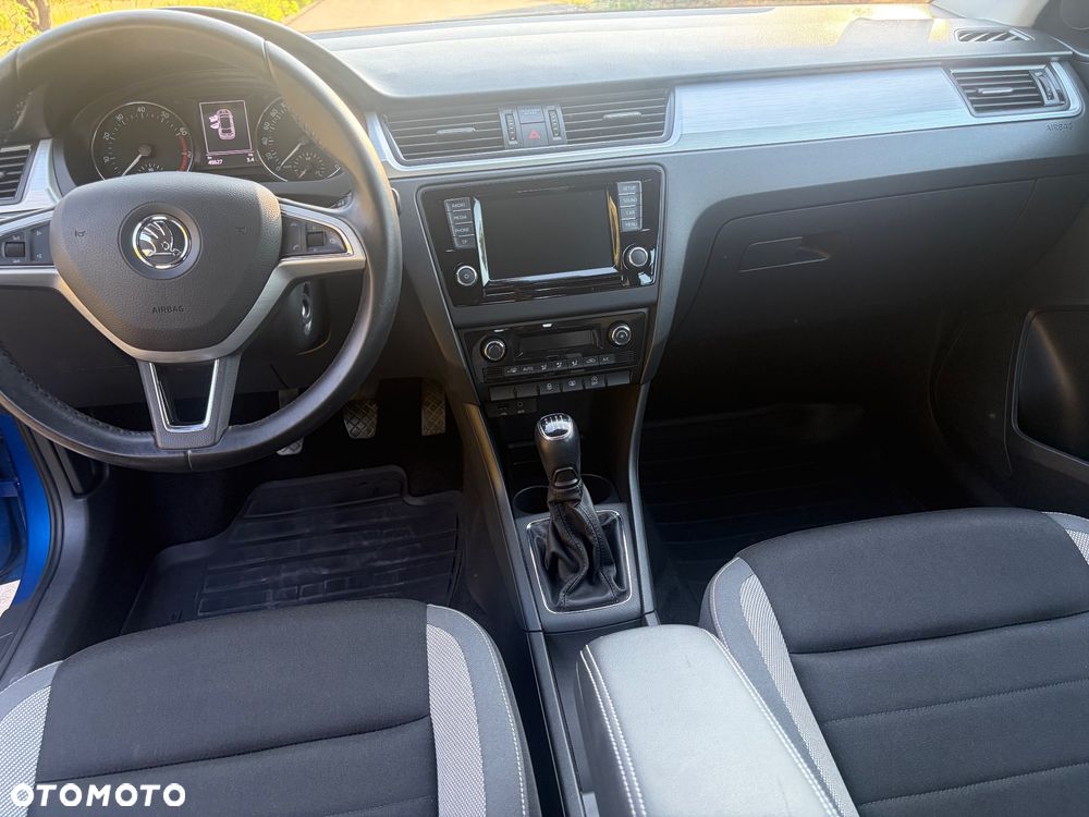 Skoda RAPID 1.2 TSI Active - 10