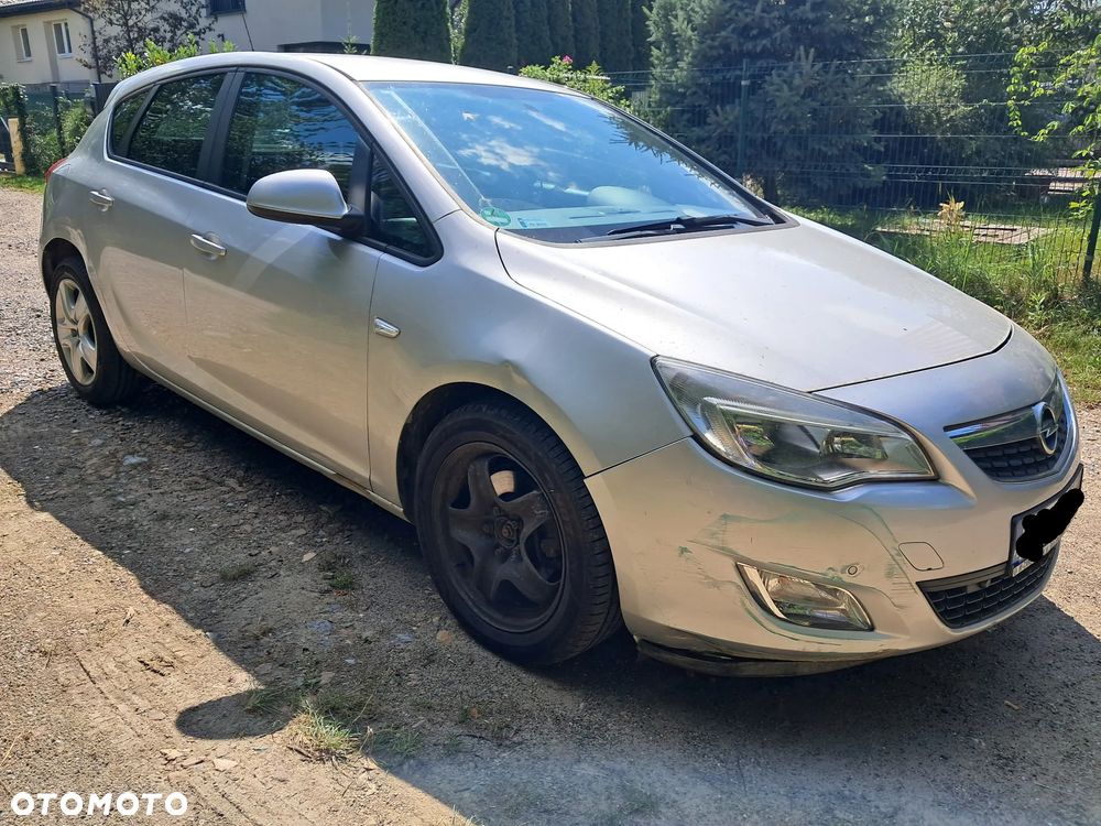 Opel Astra 2.0 CDTI DPF Automatik Cosmo - 11