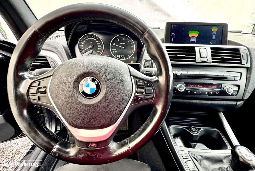 BMW 118 d Pack M - 11